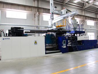 Машина за инжектиране на пластмаса