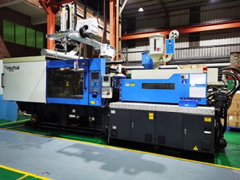 2K пластмасова инжекционна машина