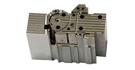 Резервни компоненти и вложки на матрицата